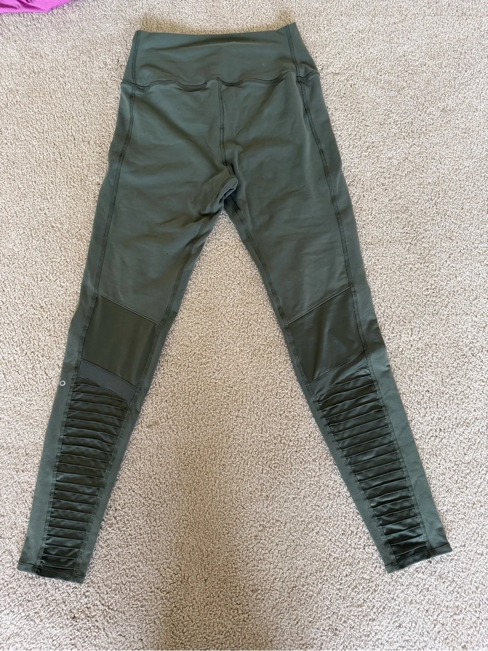 Alo Yoga Olive Green Performance Leggings